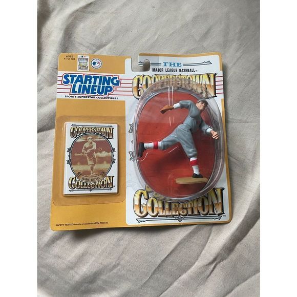 1994 Babe Ruth Cooperstown collection Starting Lineup Boston Red Sox - Picture 1 of 9